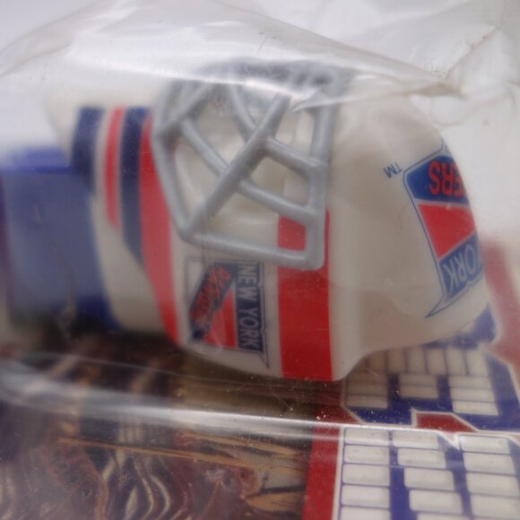 Limited Edition Pez NHL New York Rangers w/ Cherry Candy Made in USA Lot# 148792 - Picture 15 of 15
